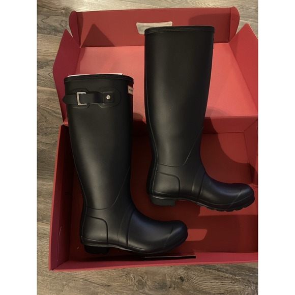 Hunter Shoes - Hunter Original Tall Rain Boots for Women, Size US 7 - Navy Blue New In Box